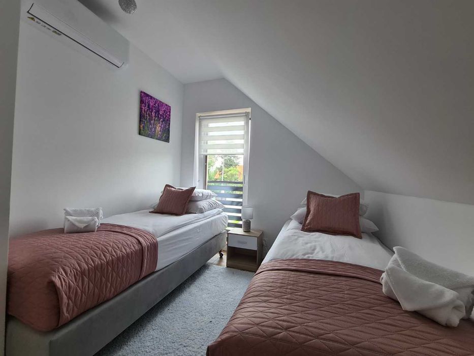 ENERGYLANDIA ZATOR NOCLEGI BILETY domek domki duży ogród basen grill