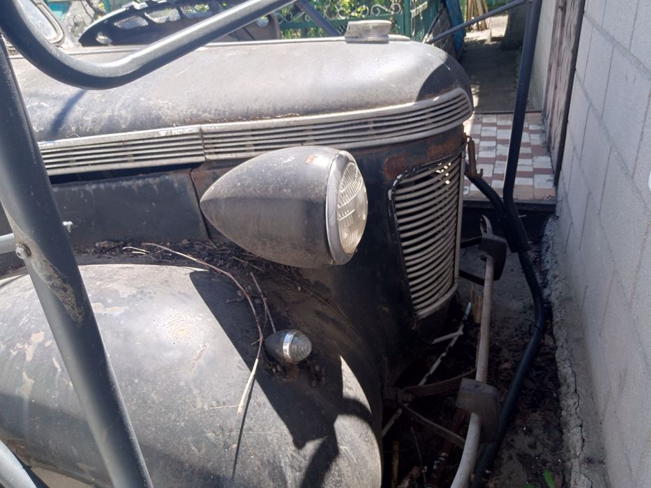 Ретро автомобиль Chrysler Royal 1937 год