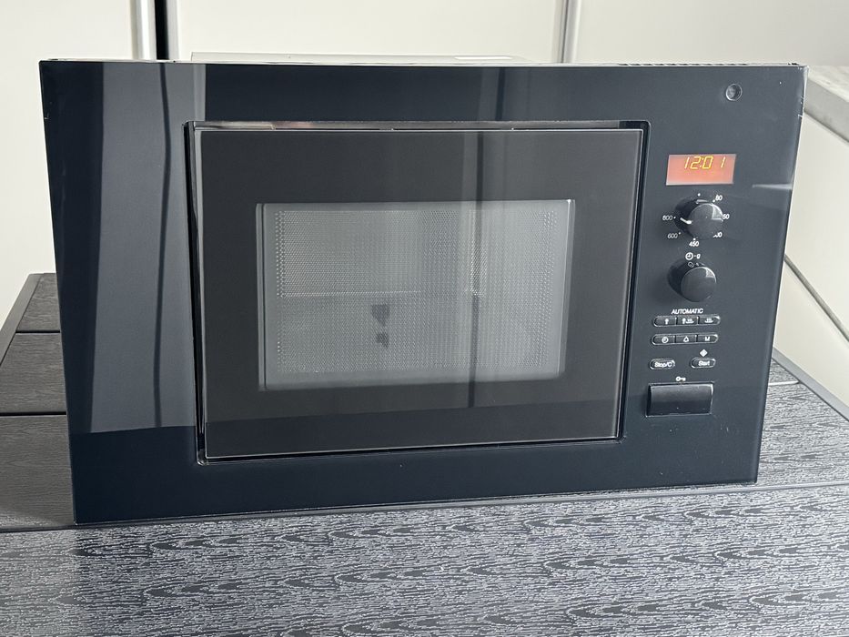 Miele 8160 вбудована мікрохвильова піч