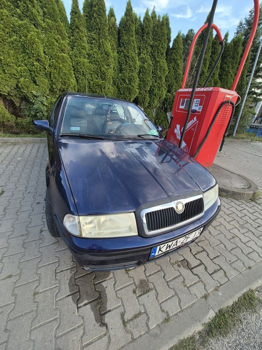Szkoda Oktawia 2000