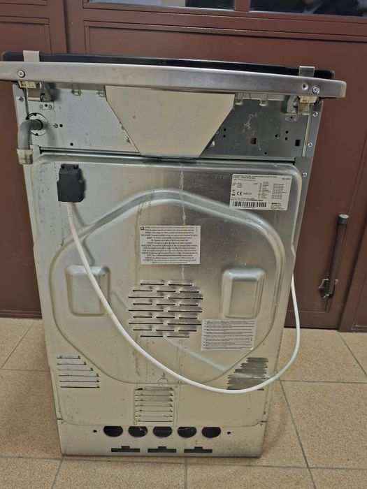 Sprzedam  kuchenka  gazowo- elektryczna  Amica