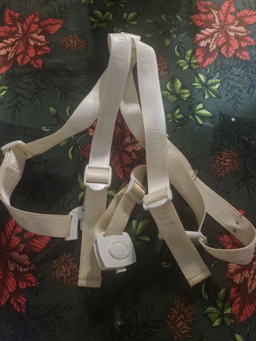 Krzesełko drewniane dla dziecka