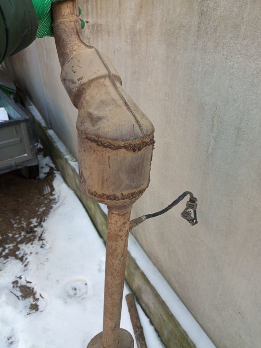 Труба приемная Рено Меган 2 ,Сценик 2 . 1.6 бензин