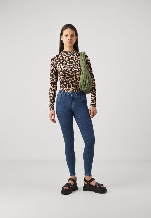 Jeansy rurki niebieskie Onlpower Only M/32