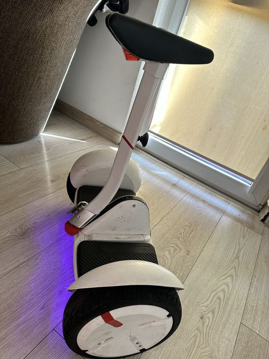 Minisegway (hoverboard) Ninebot Mini Pro.