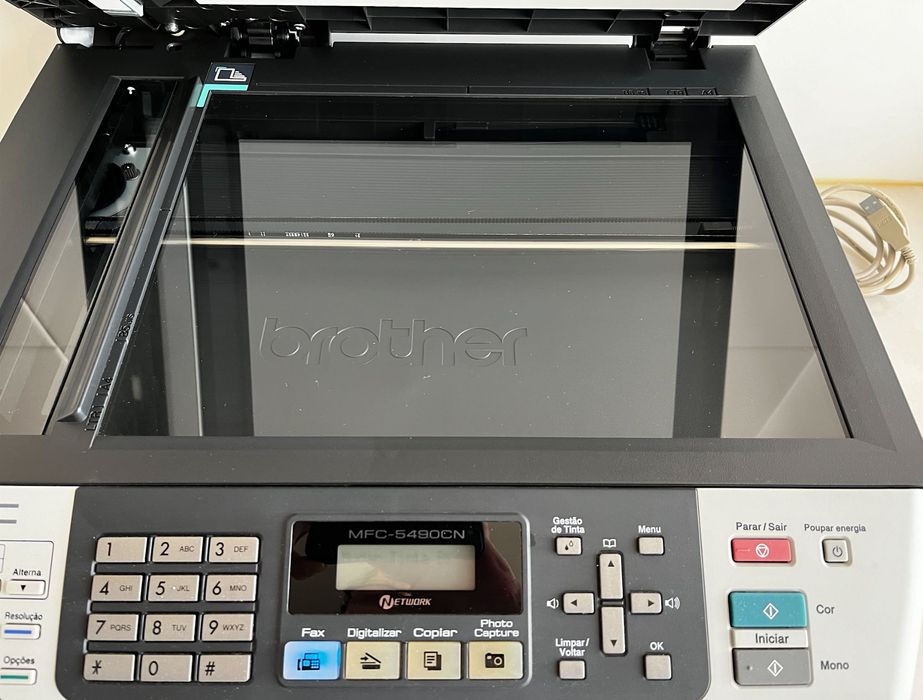 Impressora multifunções BROTHER c/ tinteiros novos - 50€