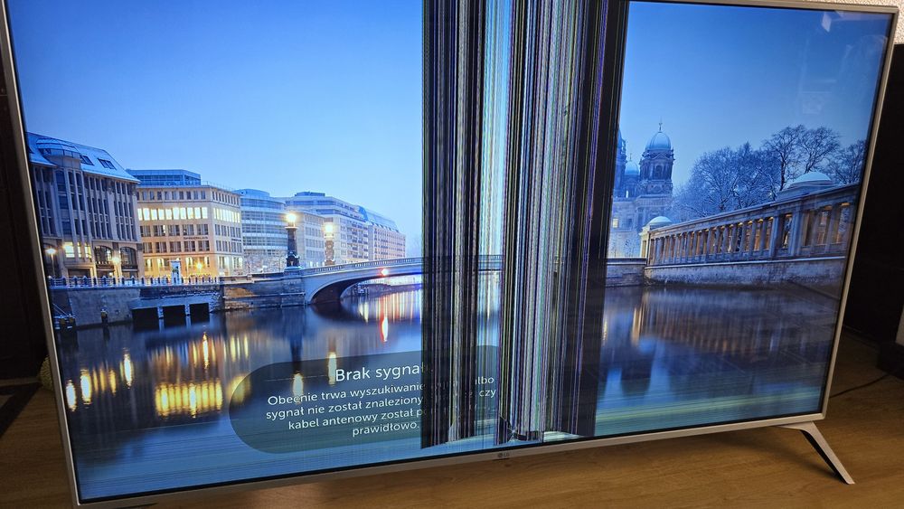 LG 55UJ6517 | 55" 4K Smart TV | Na części lub do naprawy!