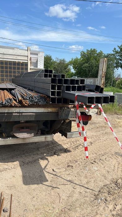 Труба квадрат 160х160х5 на будівництво ангару