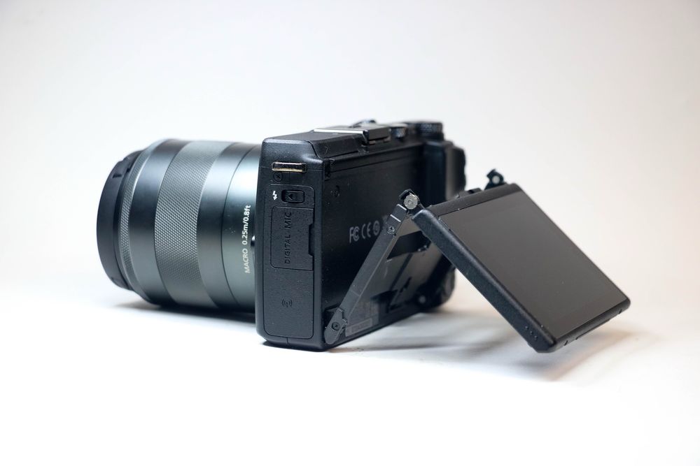 Canon EOS M3 +  18-55 IS STM