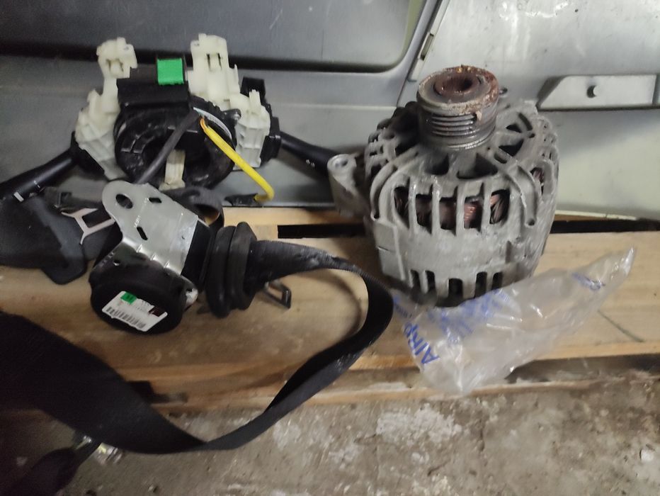 Mitsubishi Colt DID - Motor de arranque, caixa de velocidades e peças