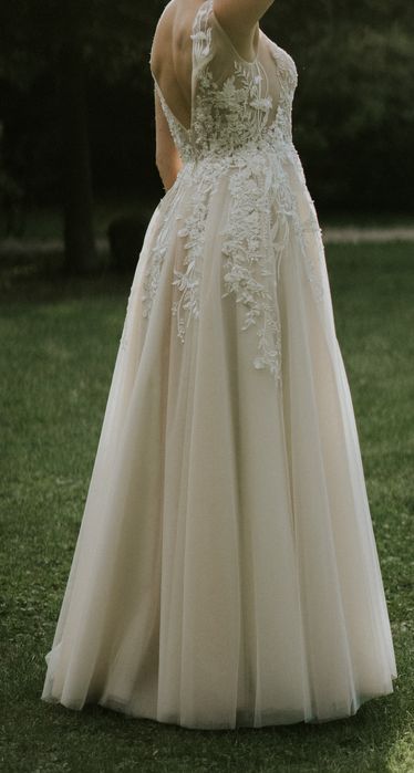 Suknia ślubna model Fueste beż