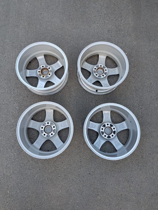 Alufelgi Anzio 17" ET 42 5x114,3