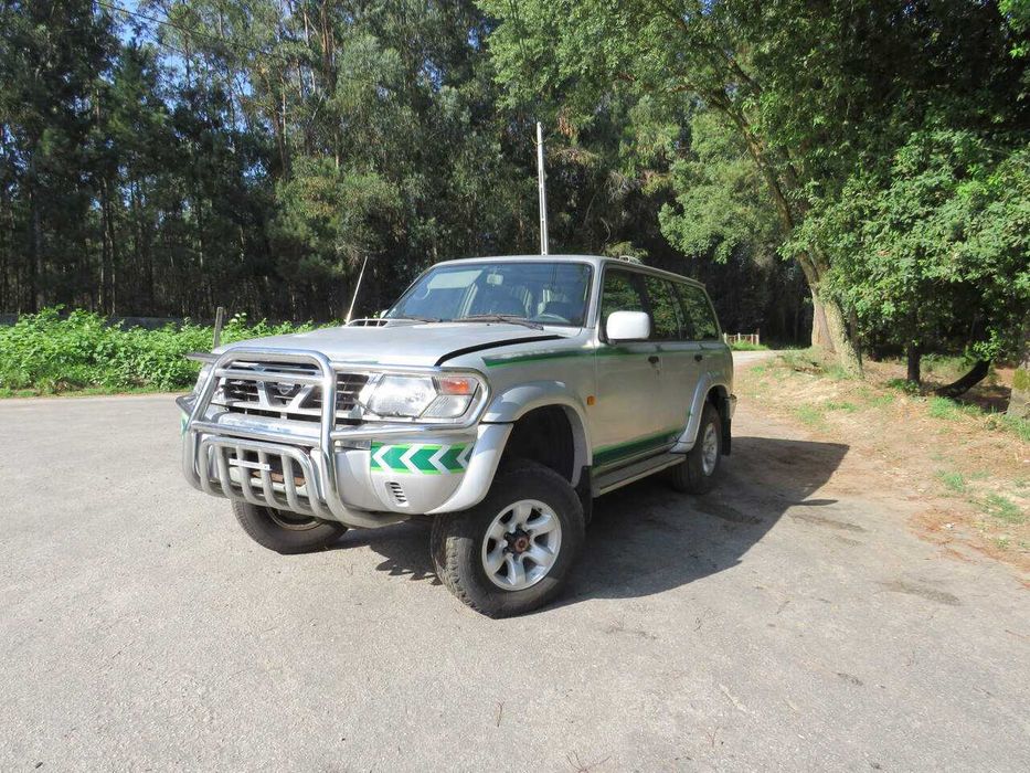 Nissan Patrol 3.0dCi de 2000 - Peças Usadas