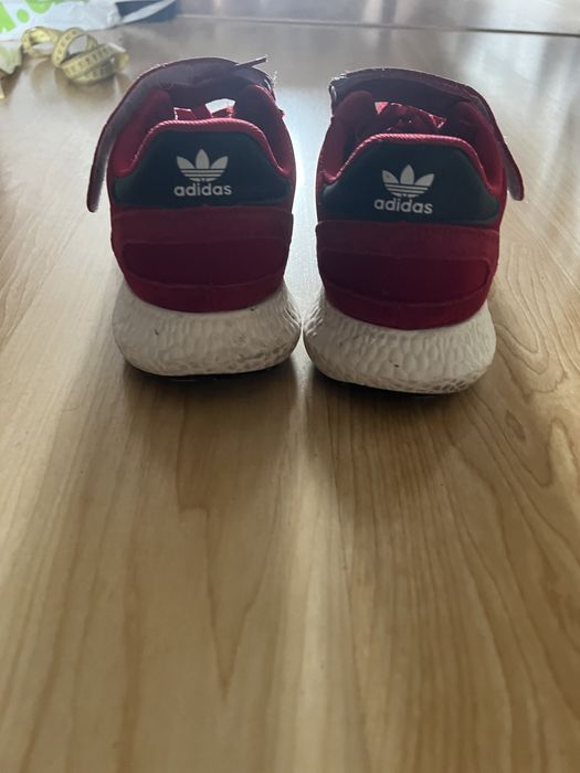 Красовки adidas