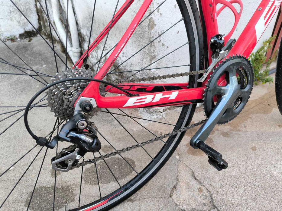 Bicicleta de estrada BH Quartz