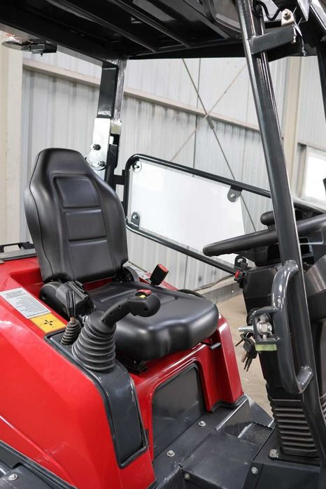Ładowarka kołowa APS 800 – Yanmar 17,8 kW | Udźwig 1100 kg | Hydrostat