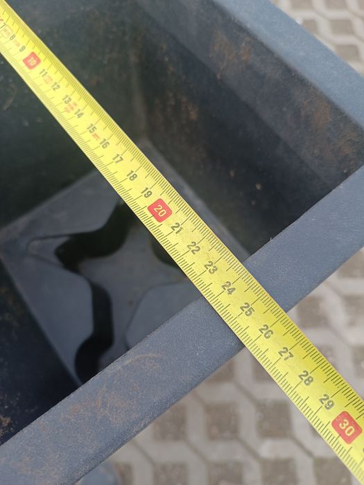 Donica plastikowa wysoka doniczka wąska prosperplast kwietnik