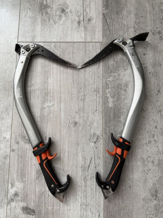 Czekany Petzl Quark