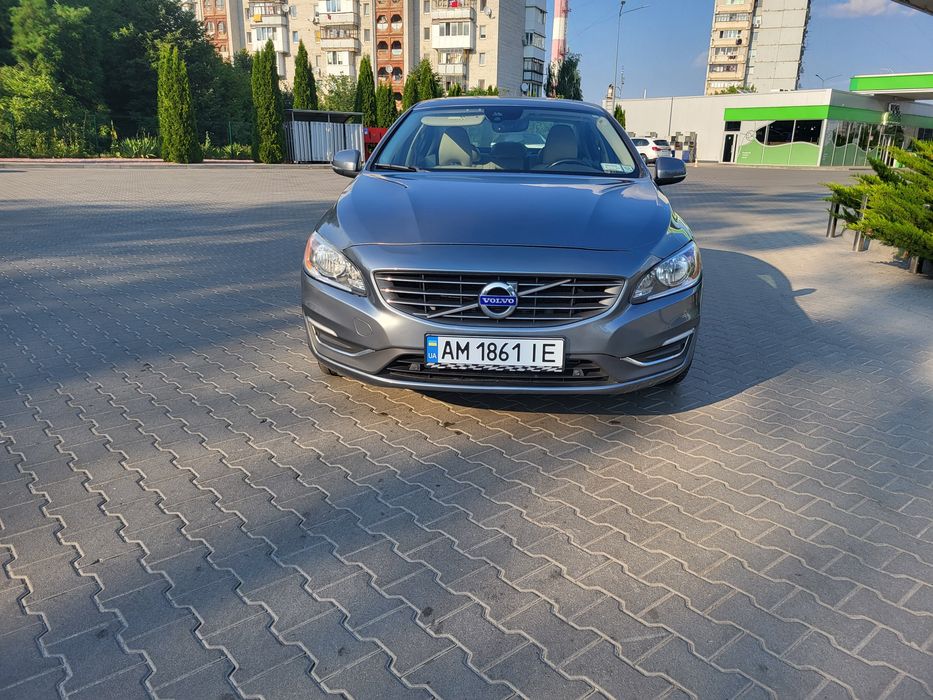 Volvo s60 16 рік