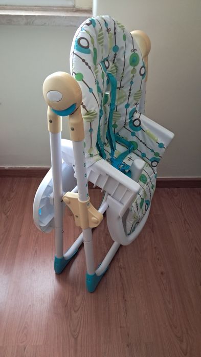 Cadeira alta de refeição para criança