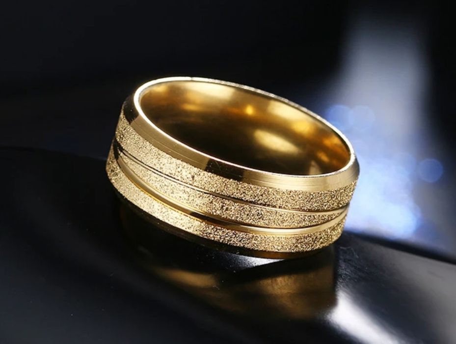 Aliança namoro - compromisso - casamento em ouro laminado 18K