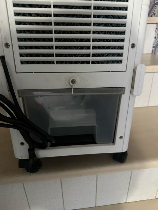 Climatizador de Ar Portátil – Bom Estado – Funciona Perfeitamente