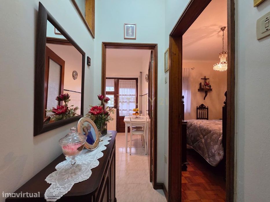 Arrendado | Andar Moradia T2 | Terraço | S. Mamede de Infesta | Invest