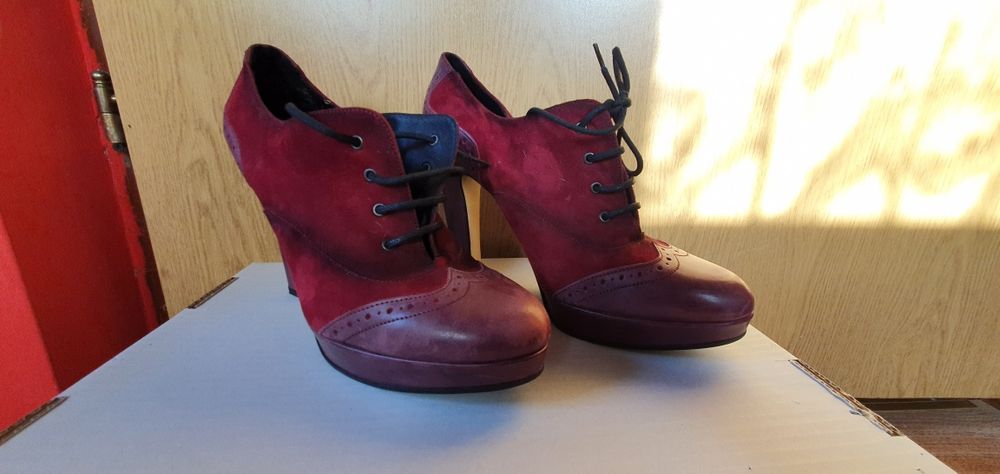 Piękne bordowe włoskie buty
