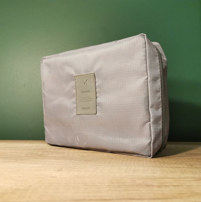 Kosmetyczka podróżna