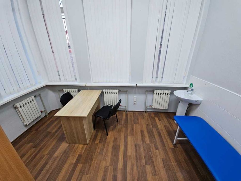 151 м2, окремий вхід, Центр