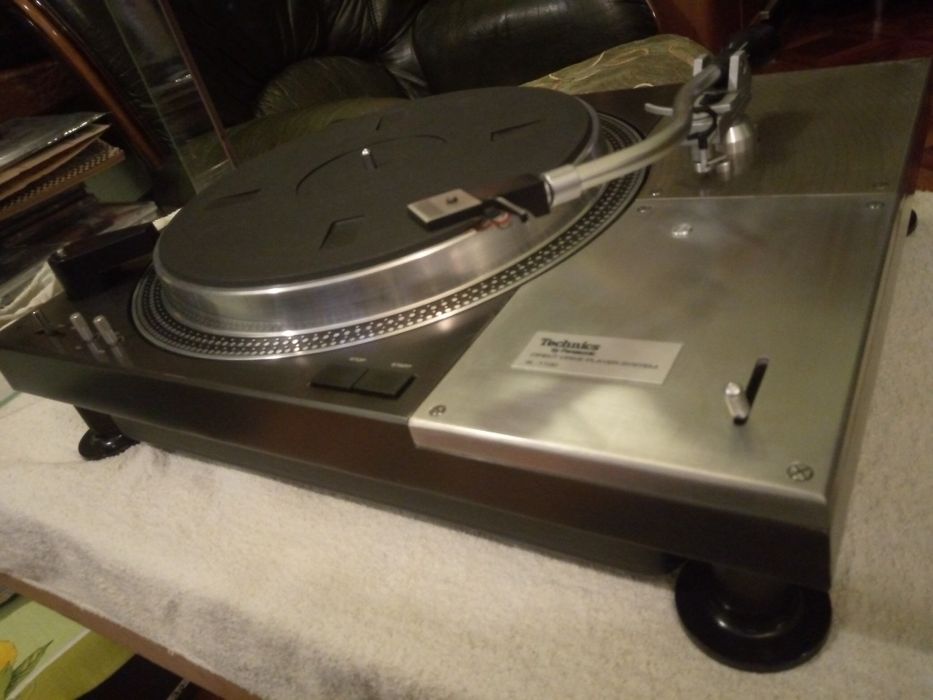 Technics SL-1100 програвач вініла