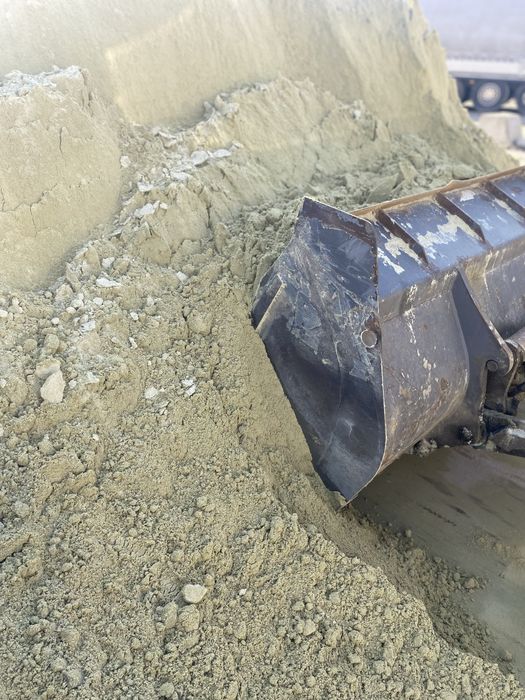 Пісок скриш (пісок з каменем на засипку) щебінь глина вивіз бою торф