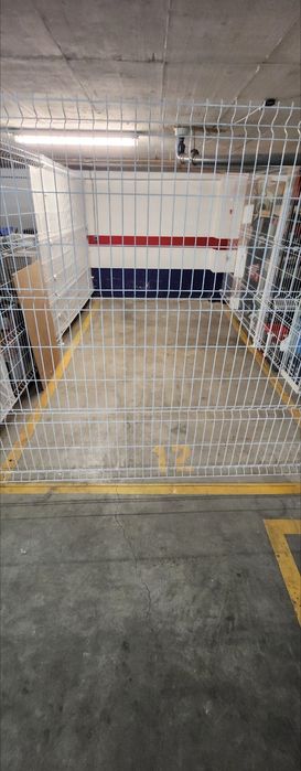 Lugar Garagem/Arrumos em Box 13m² Oeiras