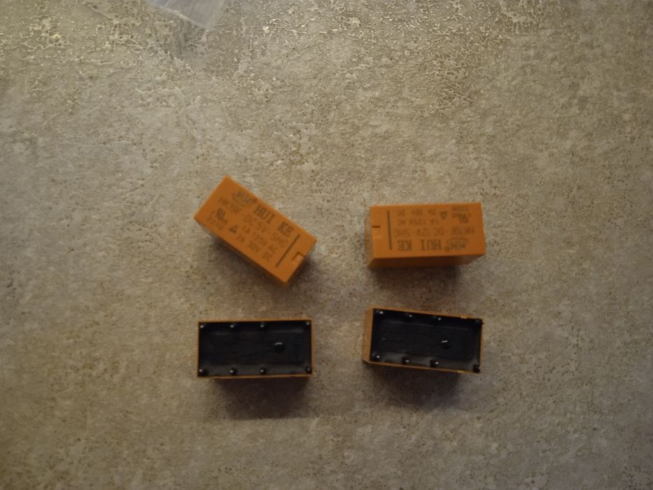 Реле електромагнітні на 5 вольт ,12 вольт