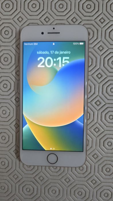 Vendo Iphone 8 64gb em  bom estado