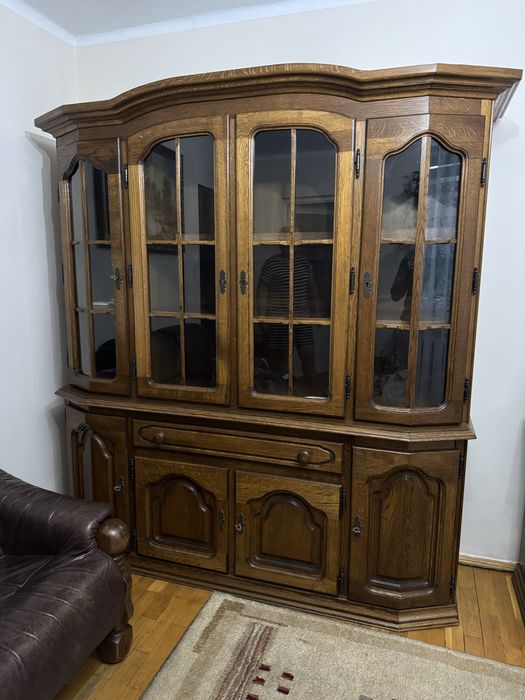 Zestaw mebli dębowych