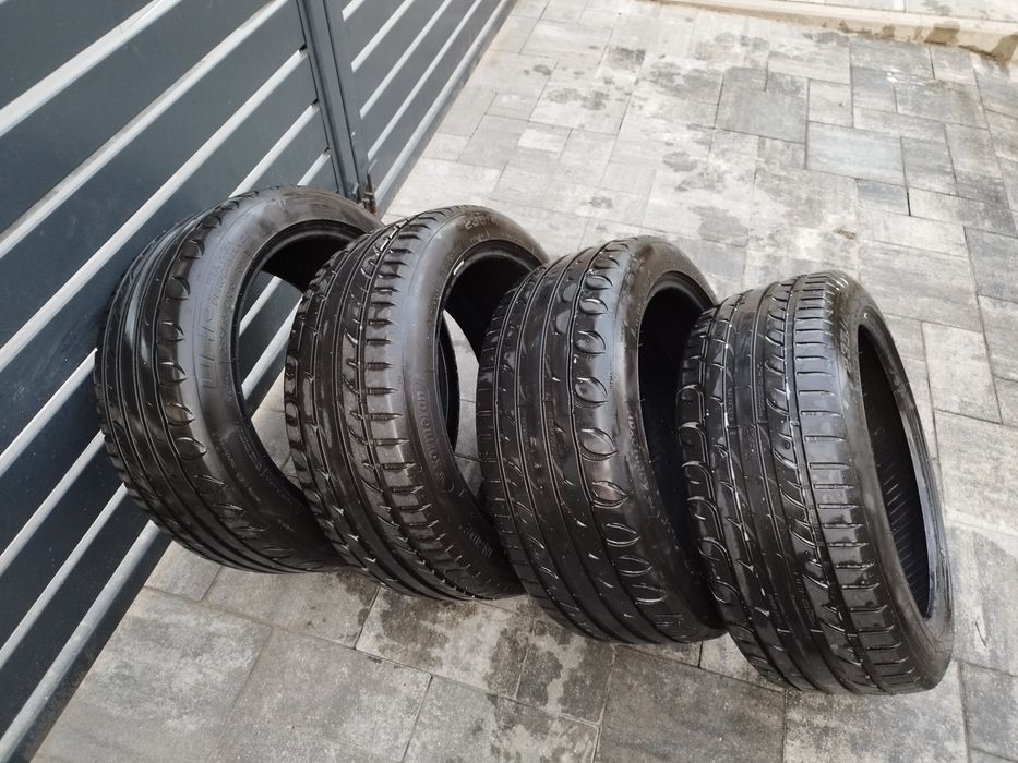 Opony 235/45/18 Kormoran UHP