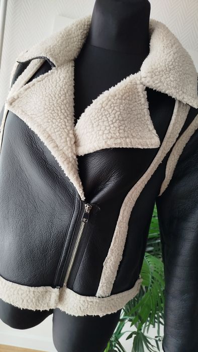 Ramoneska czarna ocieplana z kożuchem baranek Sinsay M oversize