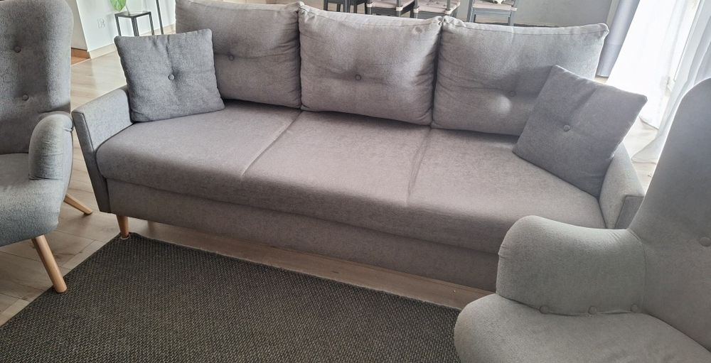 Wygodna duża kanapa (200cm) z funkcją spania