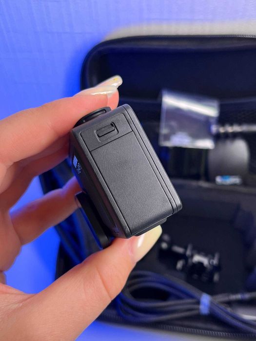 Екшн-камера GoPro Hero 4К з кріпленням на руку