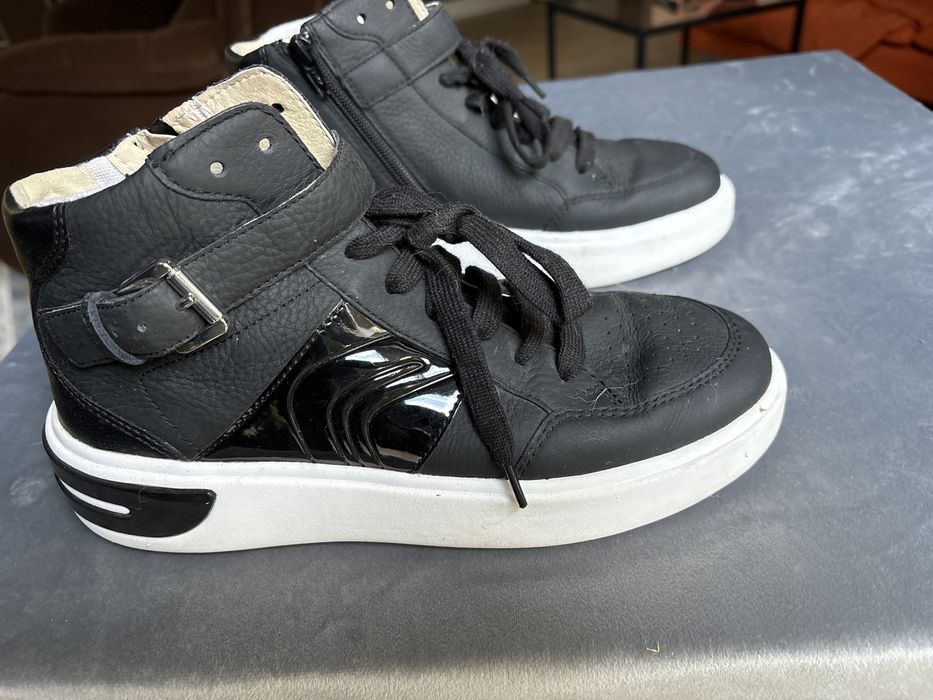 Buty przejsciowe Geox 39 stan bardzo dobry