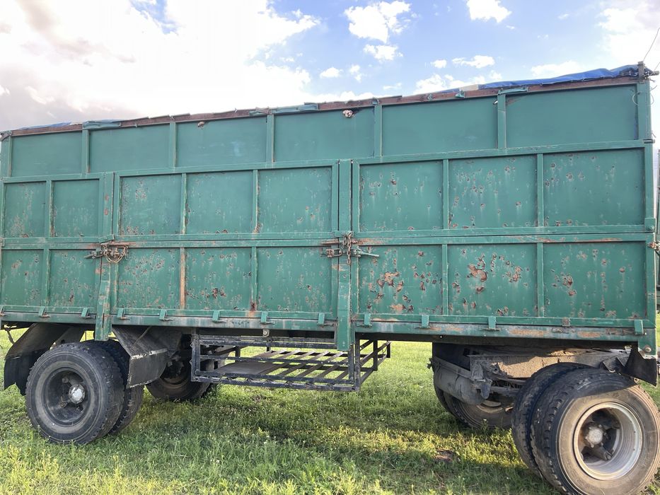 КамАЗ бортовий 53212