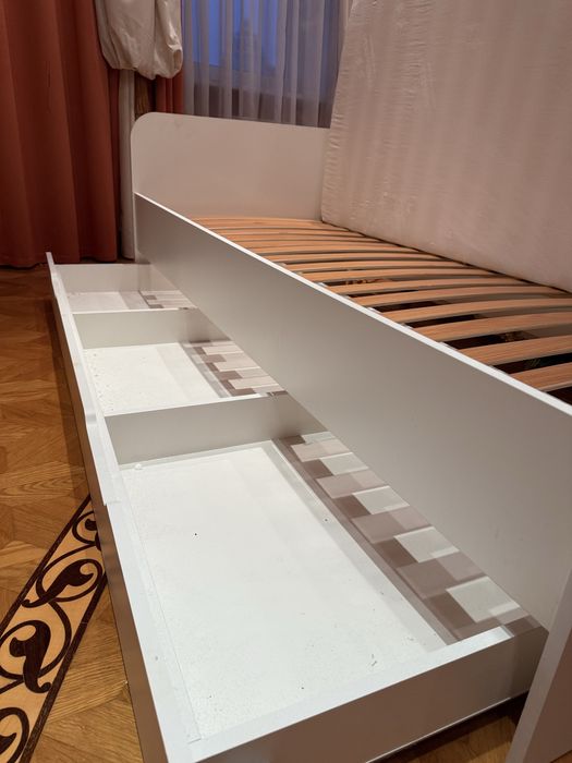 Детская кроватка 120/200