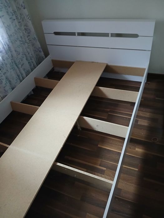 Ліжко,кровать, б/у , розмір 215х145см