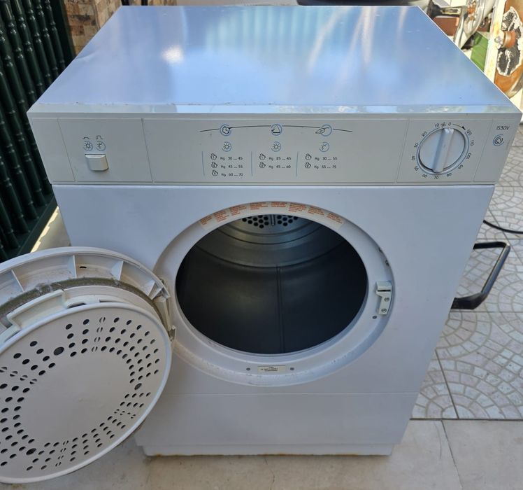 Máquina Secar Roupa 3kg Indesit