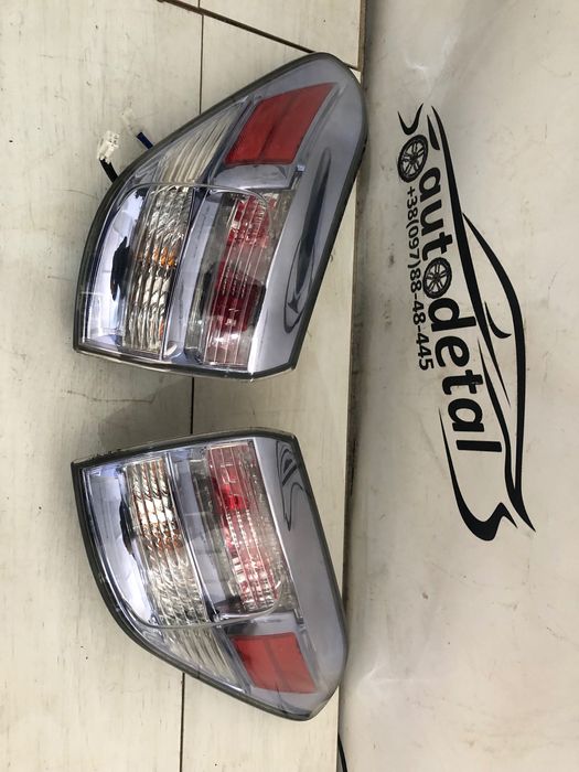 Фонарь Lexus RX 2009-12 стоп RX hibryd задні фари