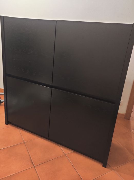 Aparador para sala Medidas: A.130*L.40*C.130