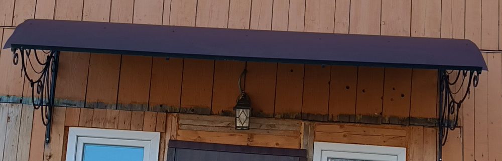 Дашок на вхідні двері.