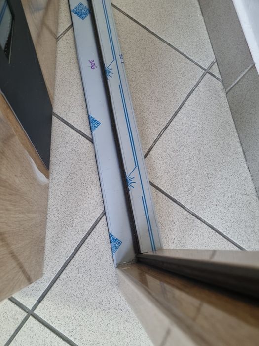 Drzwi wejściowe 80,90 lewe lub prawe,szyba lustro, wypełnienie PIANA