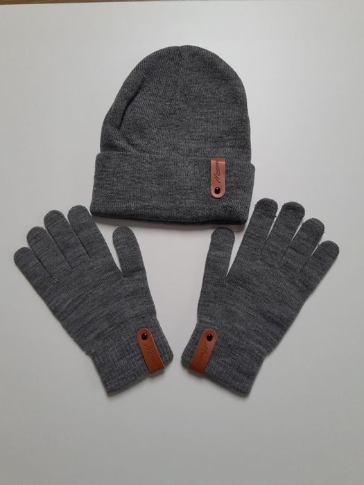 Szara czapka beanie I szare rękawiczki